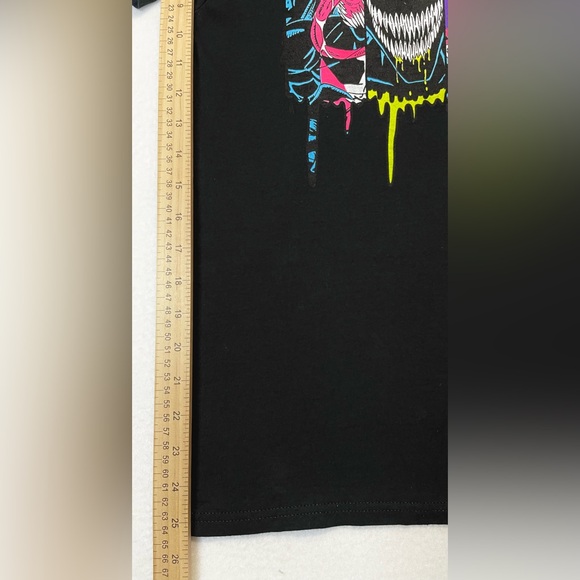 Marvel Character Venom Neon Black Comic Panel Graphic Tee Size S / C / P (34/36) - Picture 5 of 6